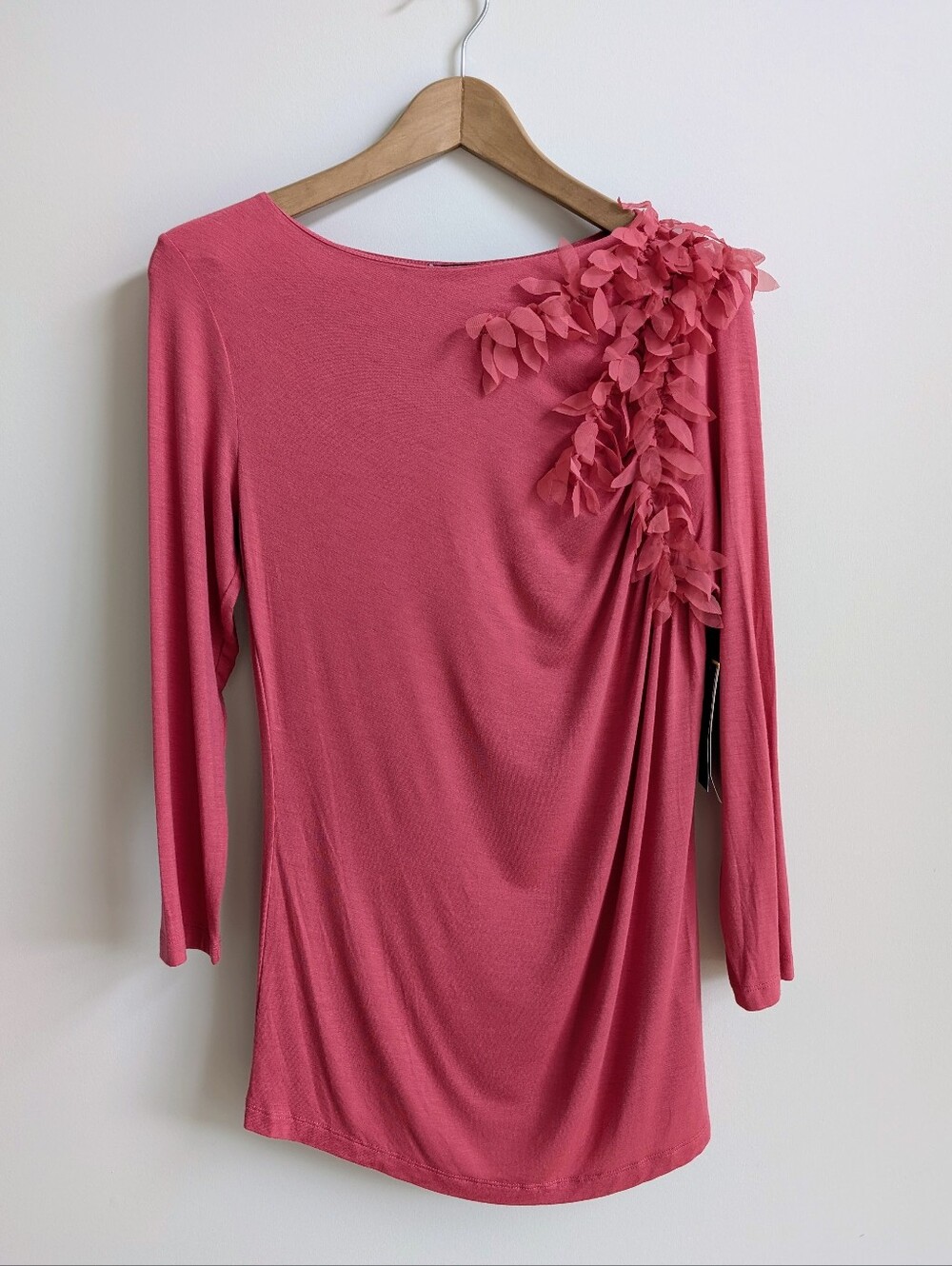 NWT Anne Klein Lightweight Soft Pink Shirt Top Blouse Flower Applique Medium
